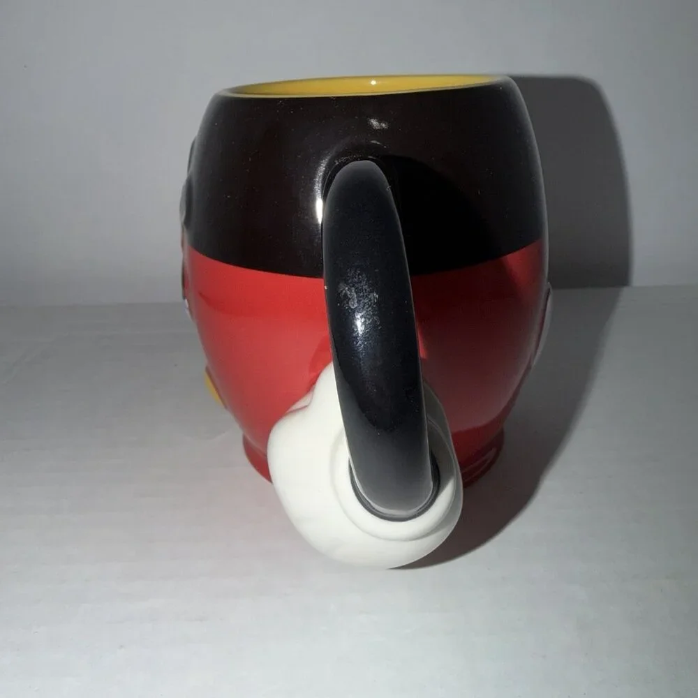 Walt Disney Parks 3D Arm Hand Handle Raised Mickey Mouse 16 oz Coffee Mug‎ Cup
